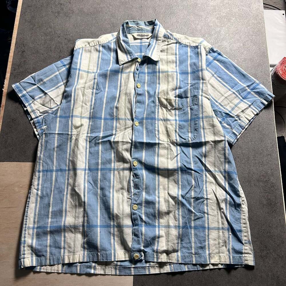 Billabong Blue and White Plaid Short Sleeve Button Down Shirt Size Medium